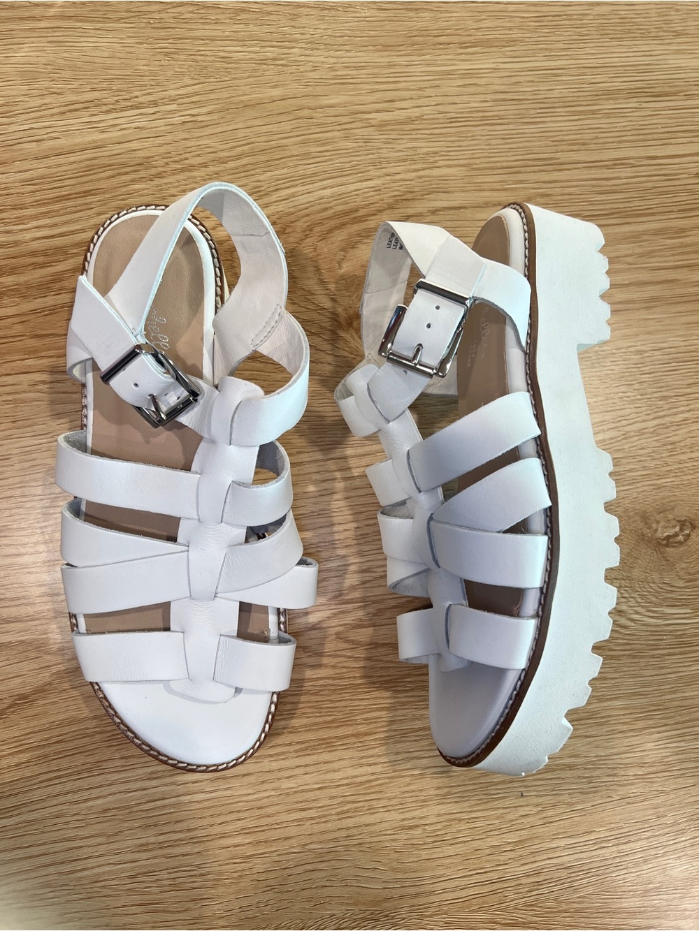 Seychelless On The Road Fisherman Sandals size 7.5